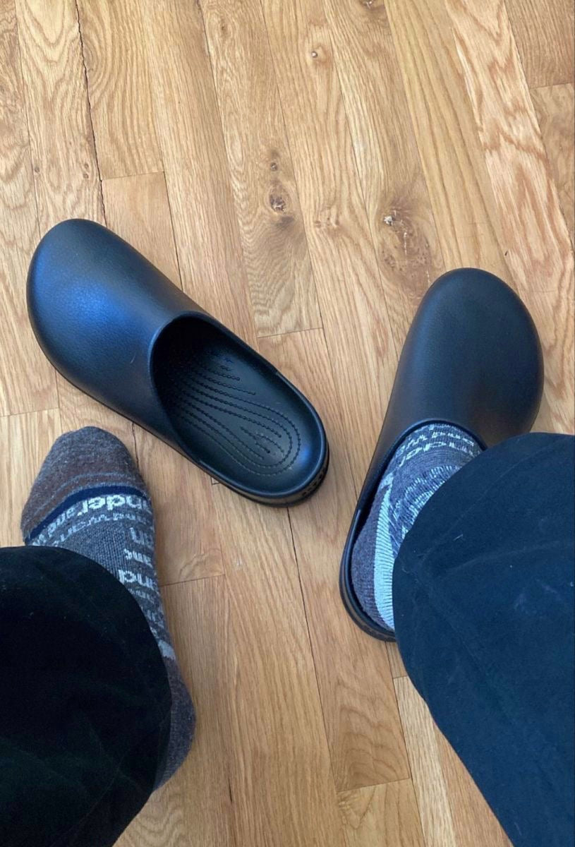 HDD56 crocs mellow clogs black