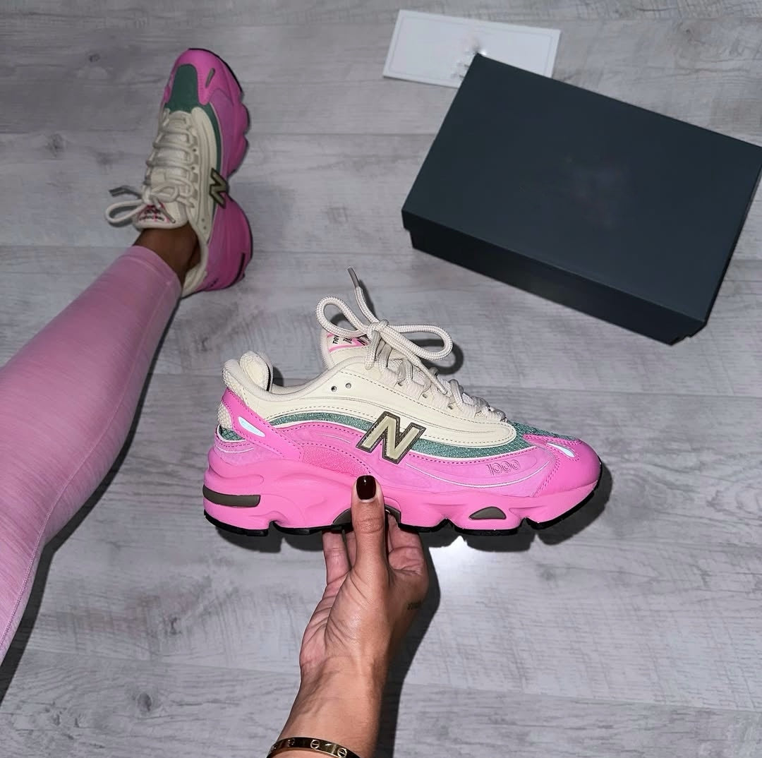 HDD54 New balance 1000 Nude pink